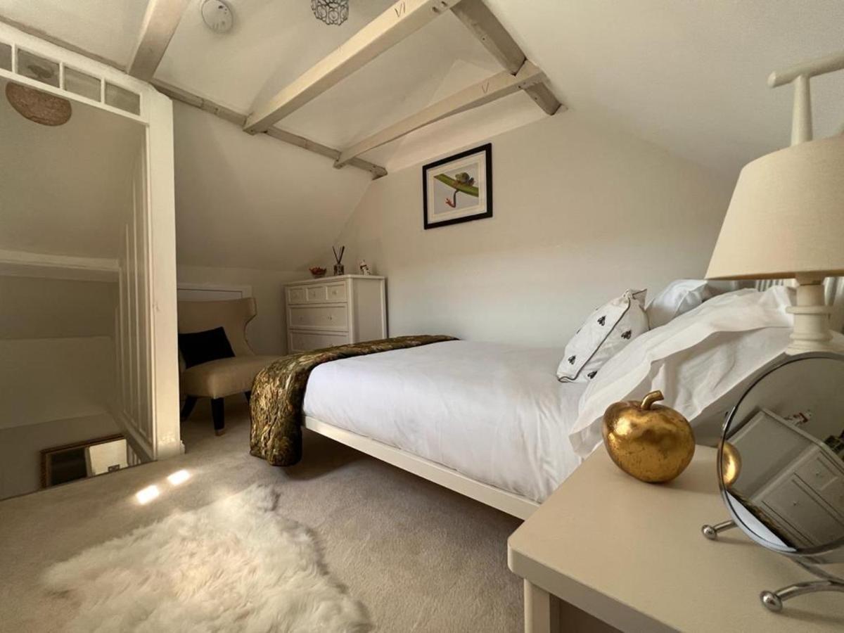 Bridewell Cottage In The Heart Of Tenterden - Pass The Keys エクステリア 写真